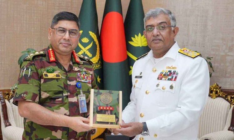 সেনাপ্রধানের সঙ্গে পাকিস্তান নৌবাহিনী প্রধানের সাক্ষাৎ